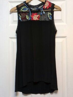 Kim & Cami Black Sleeveless Top Floral Embroidered Mesh Sheer Tunic Sz M Boho
